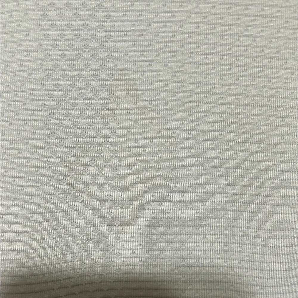 Lululemon Athletica Cream Fitted Long Sleeve Tee - Picture 5 of 9